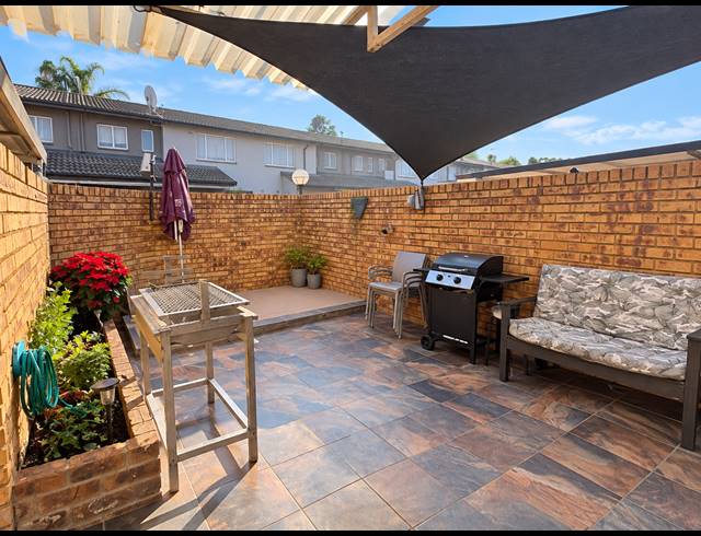 3.5 BEDROOM DUPLEX FOR SALE IN BEYERS PARK